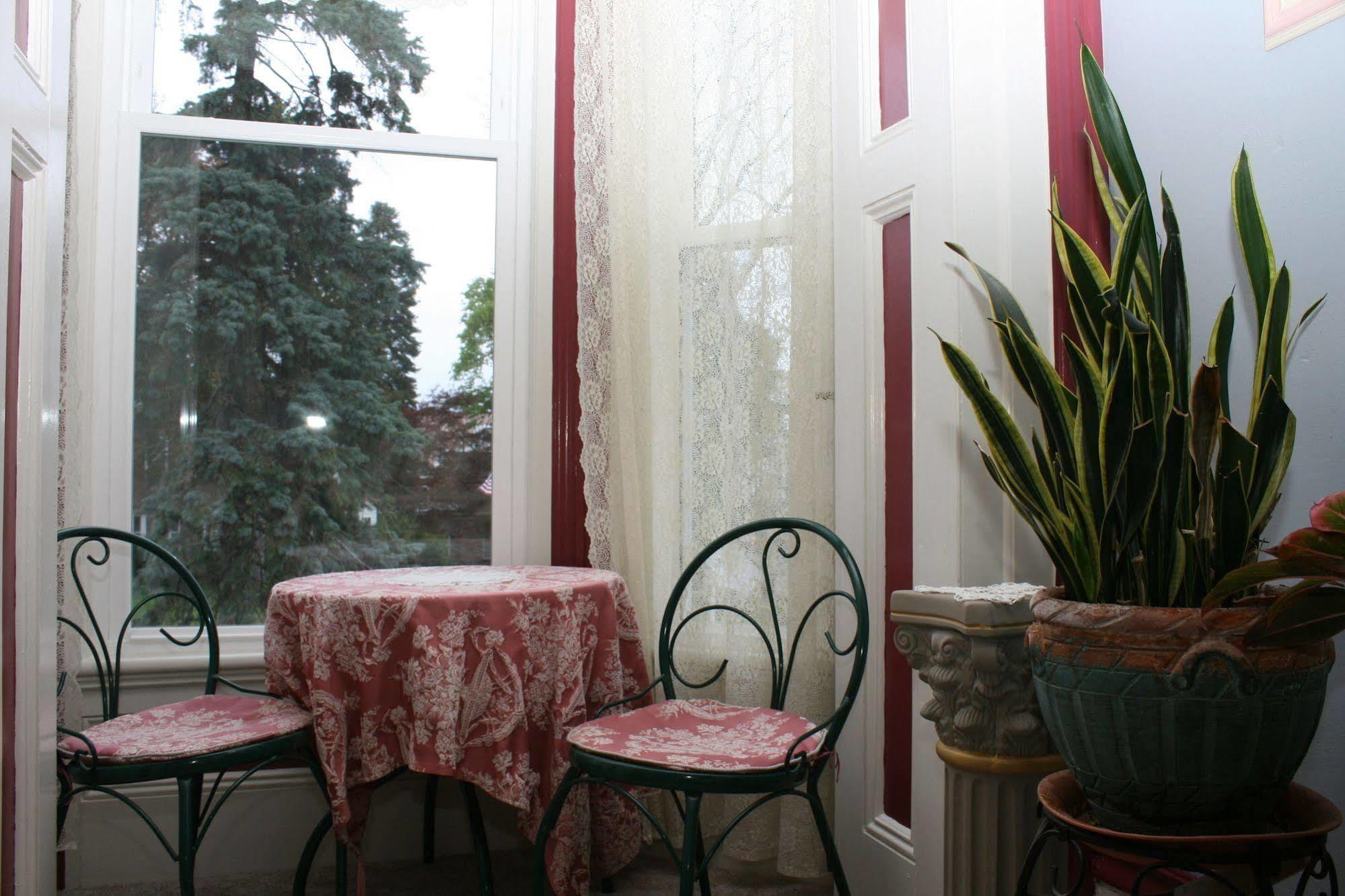 The Gridley Inn B&B Waterloo Dış mekan fotoğraf